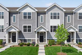 844 Briar Glen Court, Hampshire, IL 60140