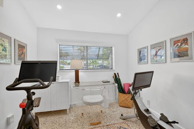 366 Putnam Ranch Road, West Palm Beach, FL 33405