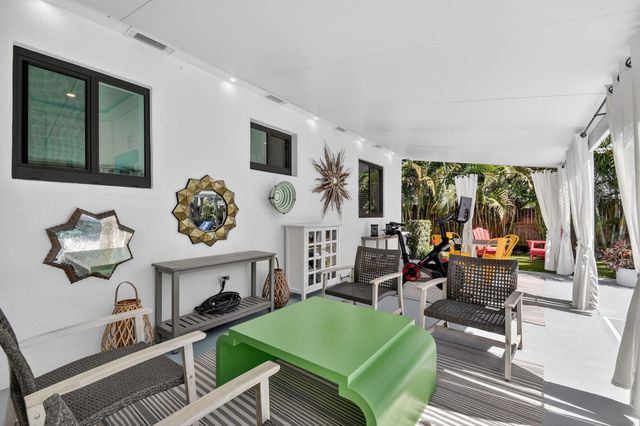 366 Putnam Ranch Road, West Palm Beach, FL 33405