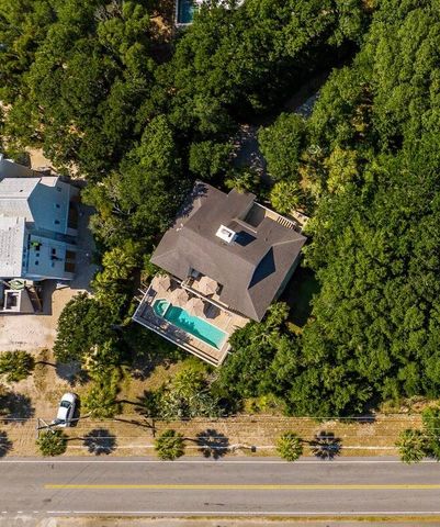 3 Barnacle Row, Isle Of Palms, SC 29451