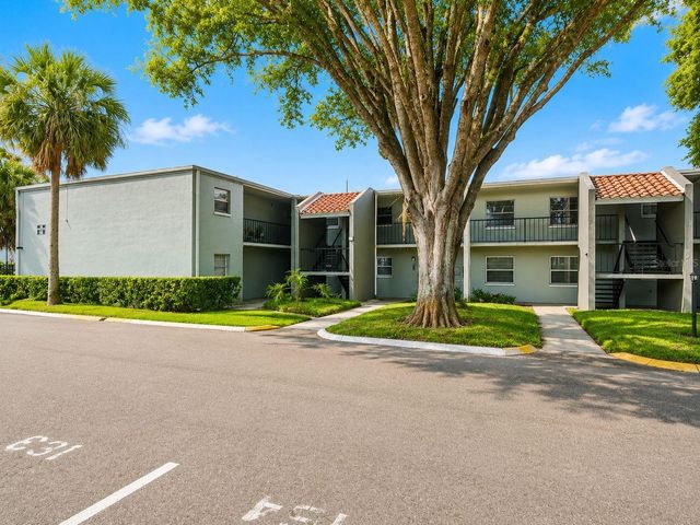 2812 SOMERSET PARK DRIVE 105, Tampa, FL 33613