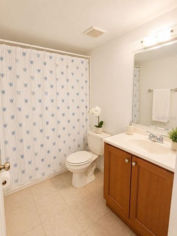 2812 SOMERSET PARK DRIVE 105, Tampa, FL 33613