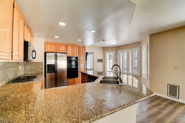 8217 Ocean Terrace Way, Las Vegas, NV 89128