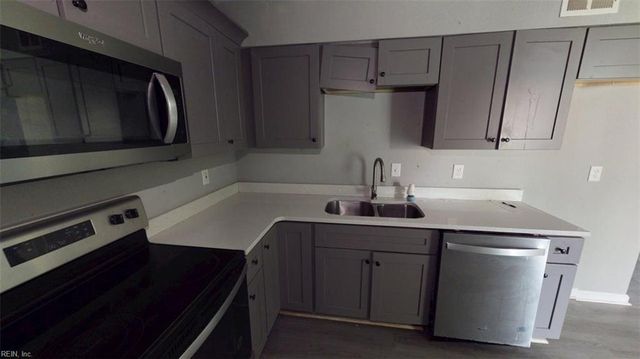 1118 Tall Oak DR, Virginia Beach, VA 23462