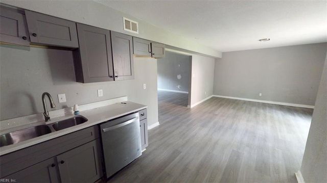 1118 Tall Oak DR, Virginia Beach, VA 23462