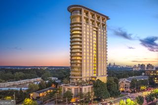 2881 Peachtree Road NE 2201, Atlanta, GA 30305