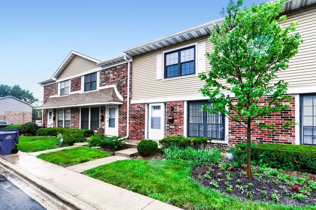 4132 Brentwood Lane, Waukegan, IL 60087