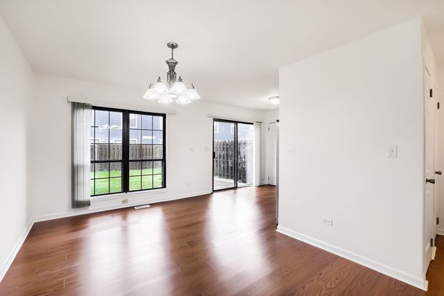 4132 Brentwood Lane, Waukegan, IL 60087