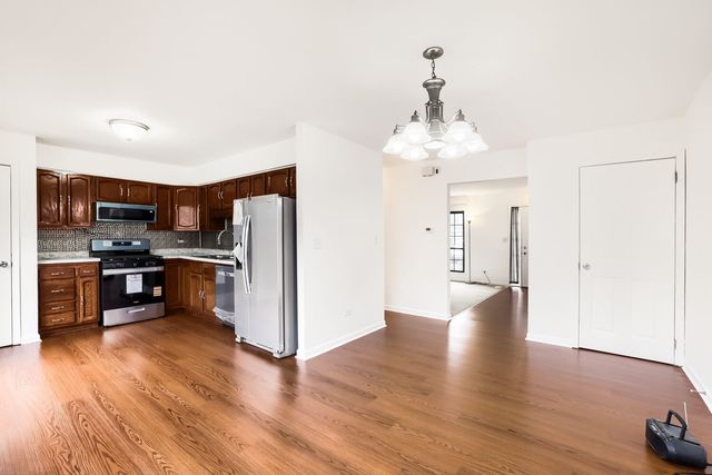4132 Brentwood Lane, Waukegan, IL 60087