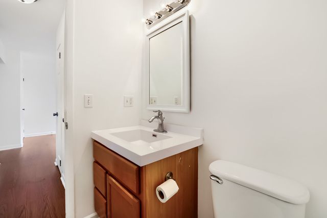 4132 Brentwood Lane, Waukegan, IL 60087