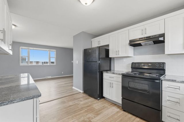 1642 Marina Drive, Columbus, OH 43219