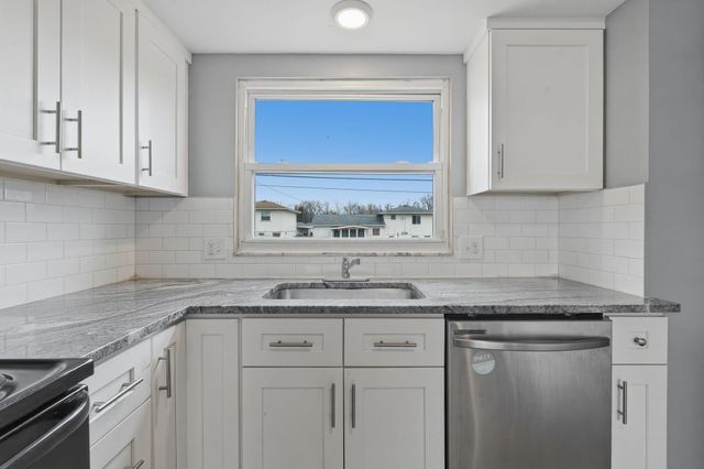 1642 Marina Drive, Columbus, OH 43219