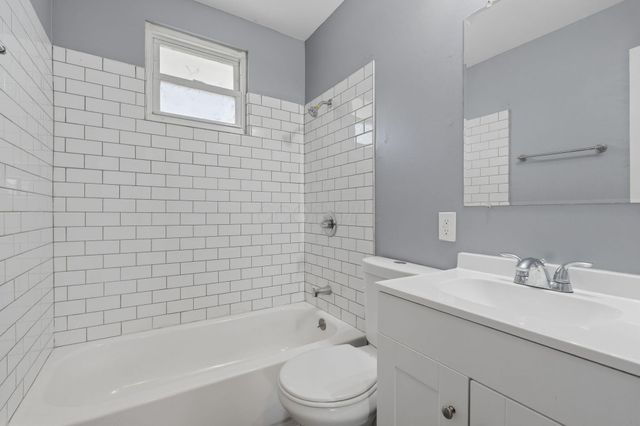 1642 Marina Drive, Columbus, OH 43219