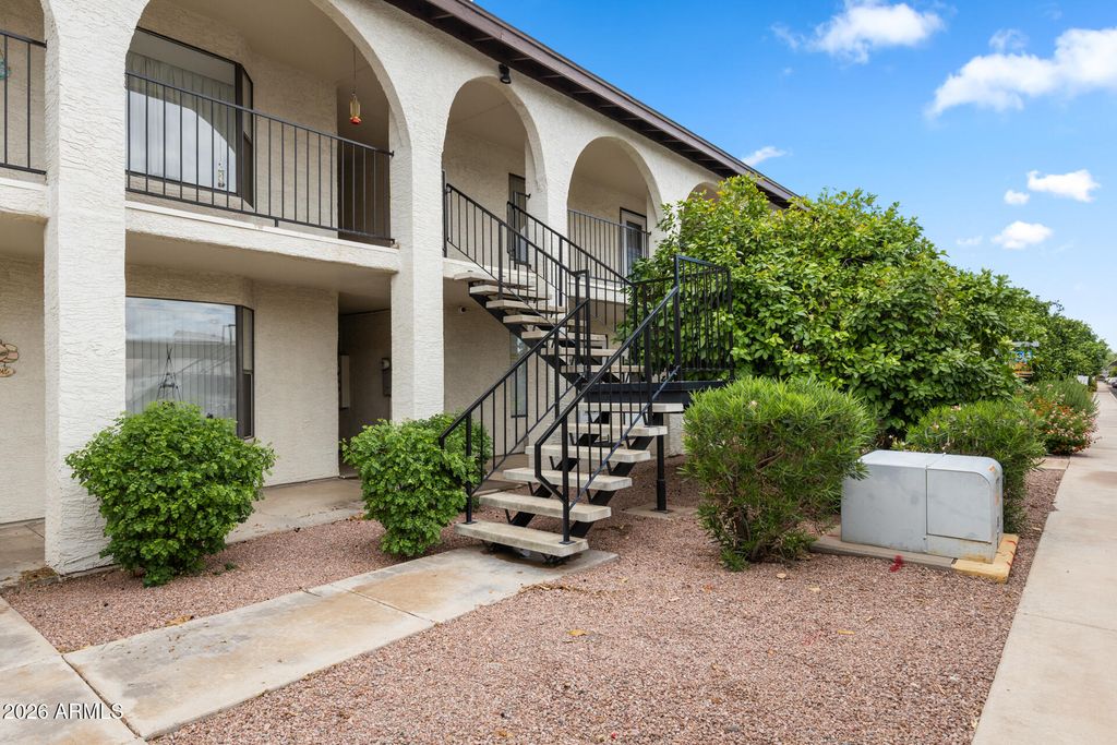 3270 S GOLDFIELD Road 417, Apache Junction, AZ 85119 — exterior