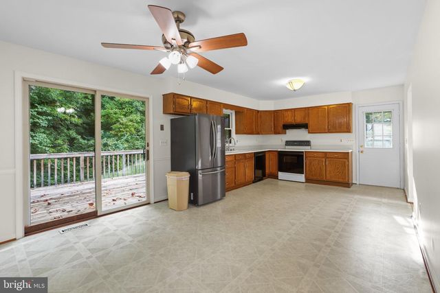 933 PALMER RD, Fort Washington, MD 20744