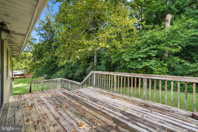 933 PALMER RD, Fort Washington, MD 20744