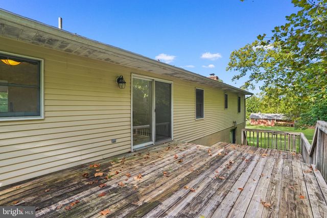 933 PALMER RD, Fort Washington, MD 20744