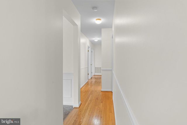 933 PALMER RD, Fort Washington, MD 20744