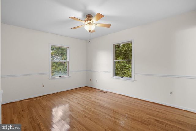 933 PALMER RD, Fort Washington, MD 20744
