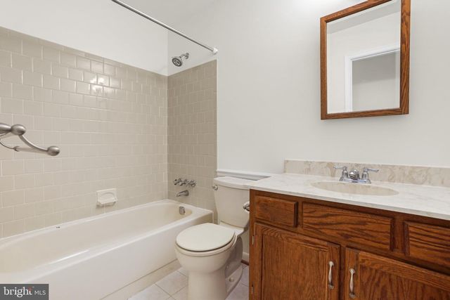 933 PALMER RD, Fort Washington, MD 20744