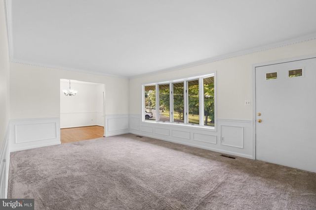 933 PALMER RD, Fort Washington, MD 20744