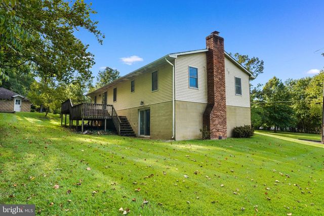 933 PALMER RD, Fort Washington, MD 20744