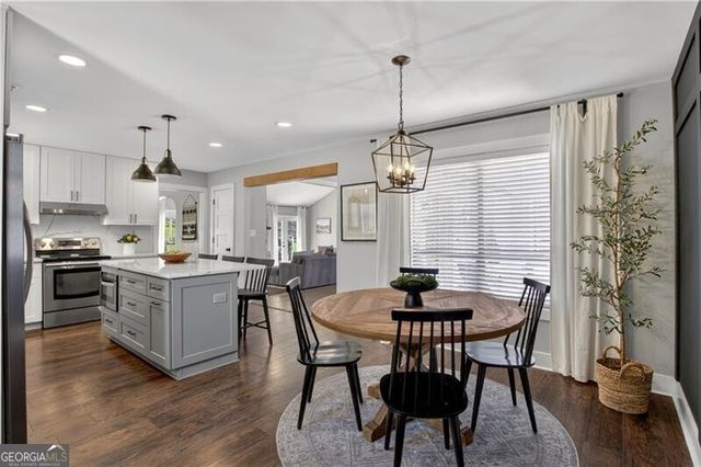 5484 Woodberry Circle, Marietta, GA 30068