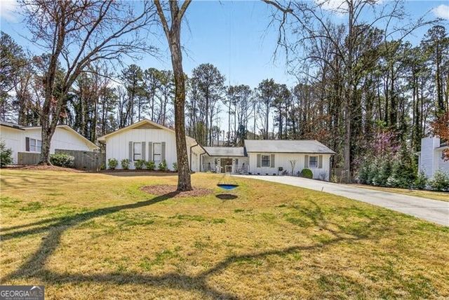 5484 Woodberry Circle, Marietta, GA 30068