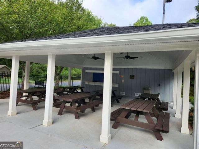 5484 Woodberry Circle, Marietta, GA 30068