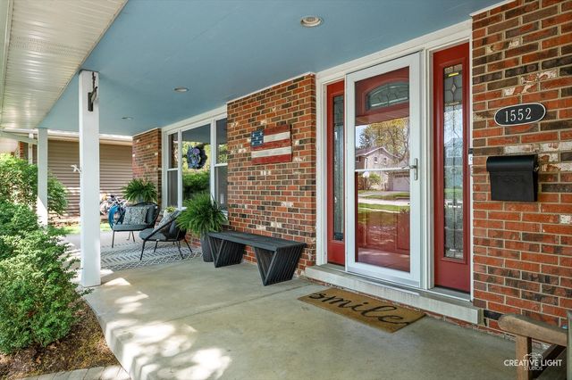 1552 Chat Court, Naperville, IL 60565