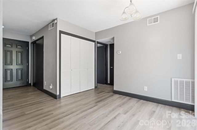 11033 Cedar View Road, Charlotte, NC 28226