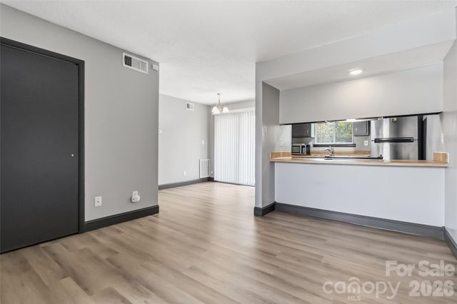 11033 Cedar View Road, Charlotte, NC 28226