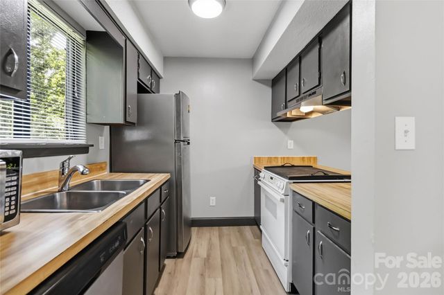 11033 Cedar View Road, Charlotte, NC 28226