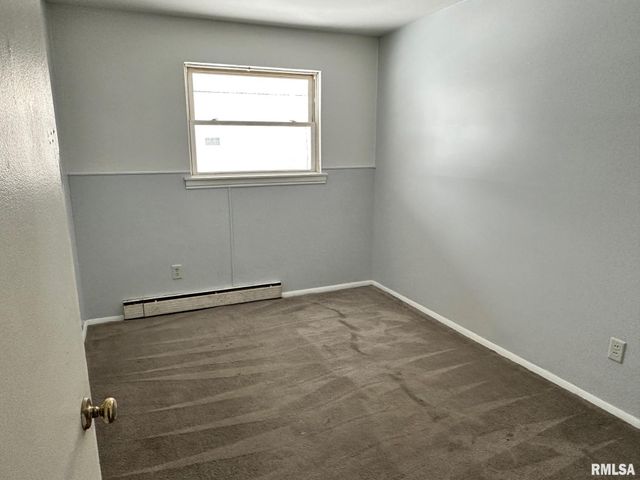 1901 S 1ST Street, Springfield, IL 62704