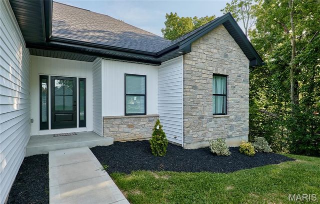10253 Hawthorn Road, Foristell, MO 63348