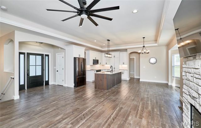 10253 Hawthorn Road, Foristell, MO 63348