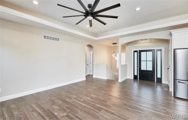 10253 Hawthorn Road, Foristell, MO 63348