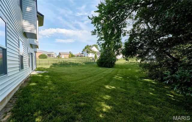 10253 Hawthorn Road, Foristell, MO 63348