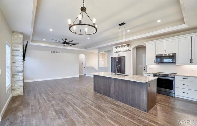 10253 Hawthorn Road, Foristell, MO 63348
