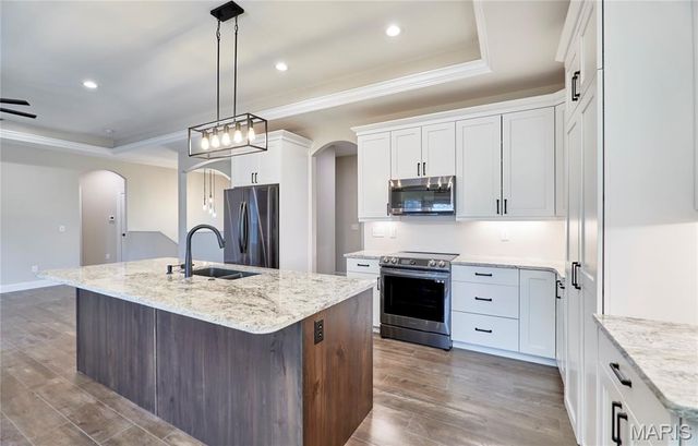 10253 Hawthorn Road, Foristell, MO 63348