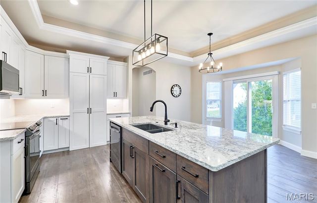 10253 Hawthorn Road, Foristell, MO 63348