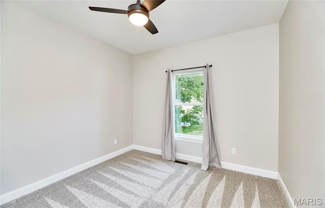 10253 Hawthorn Road, Foristell, MO 63348