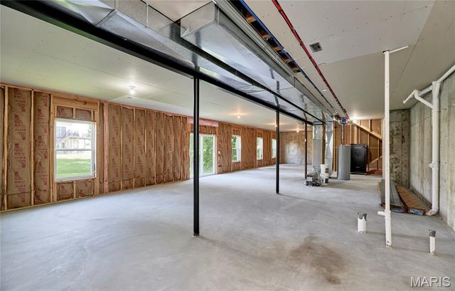 10253 Hawthorn Road, Foristell, MO 63348