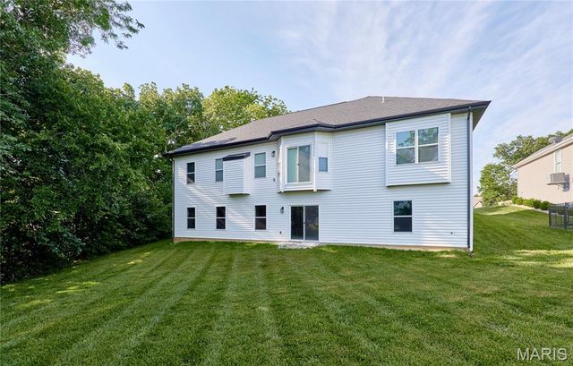 10253 Hawthorn Road, Foristell, MO 63348
