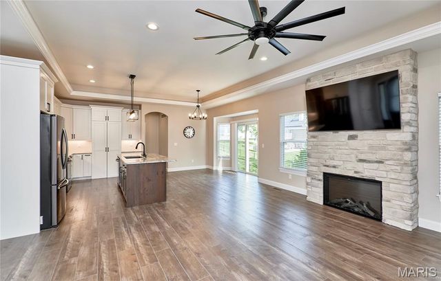 10253 Hawthorn Road, Foristell, MO 63348