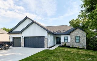 10253 Hawthorn Road, Foristell, MO 63348