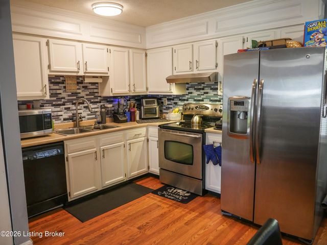 4701 Frel Rd, Louisville, KY 40272