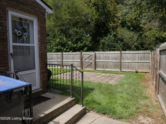 4701 Frel Rd, Louisville, KY 40272