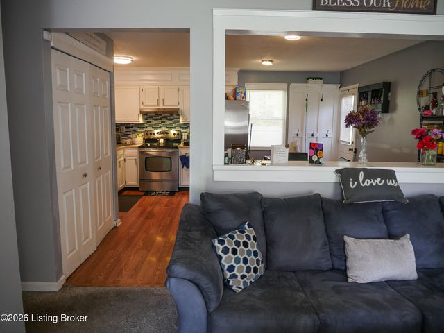 4701 Frel Rd, Louisville, KY 40272