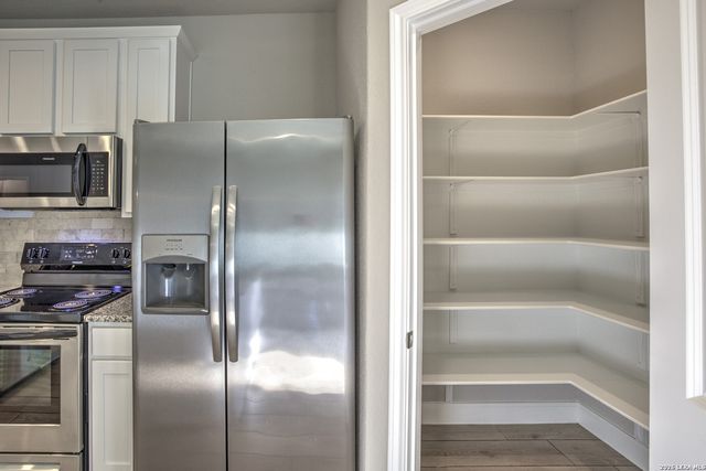 1657 Barrett Ave, New Braunfels, TX 78130